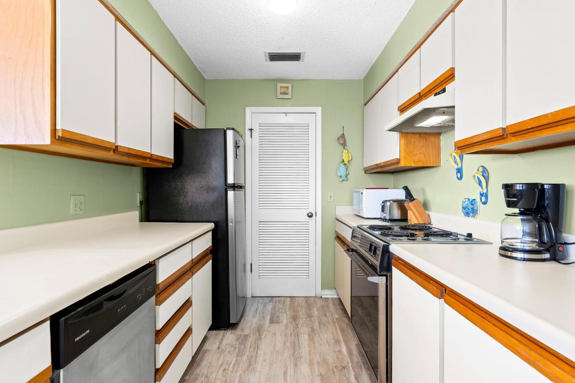 1302b St Thomas Square Panama City Beach